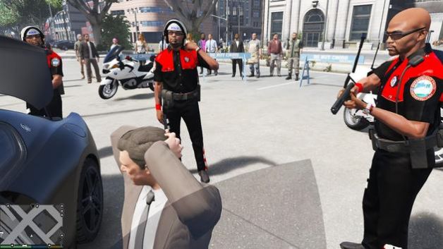 超级警察城市探索游戏图2