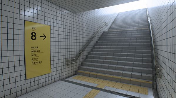 逃离地铁站游戏图1