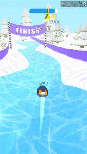 企鹅雪地赛游戏图1