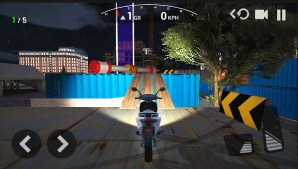 疯狂竞速摩托车游戏图2